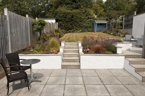 undefined, Grants Close, Mill Hill, London