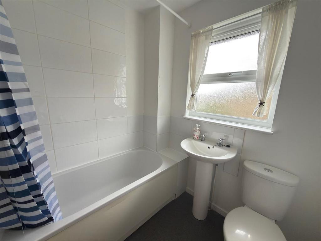Bathroom.jpg