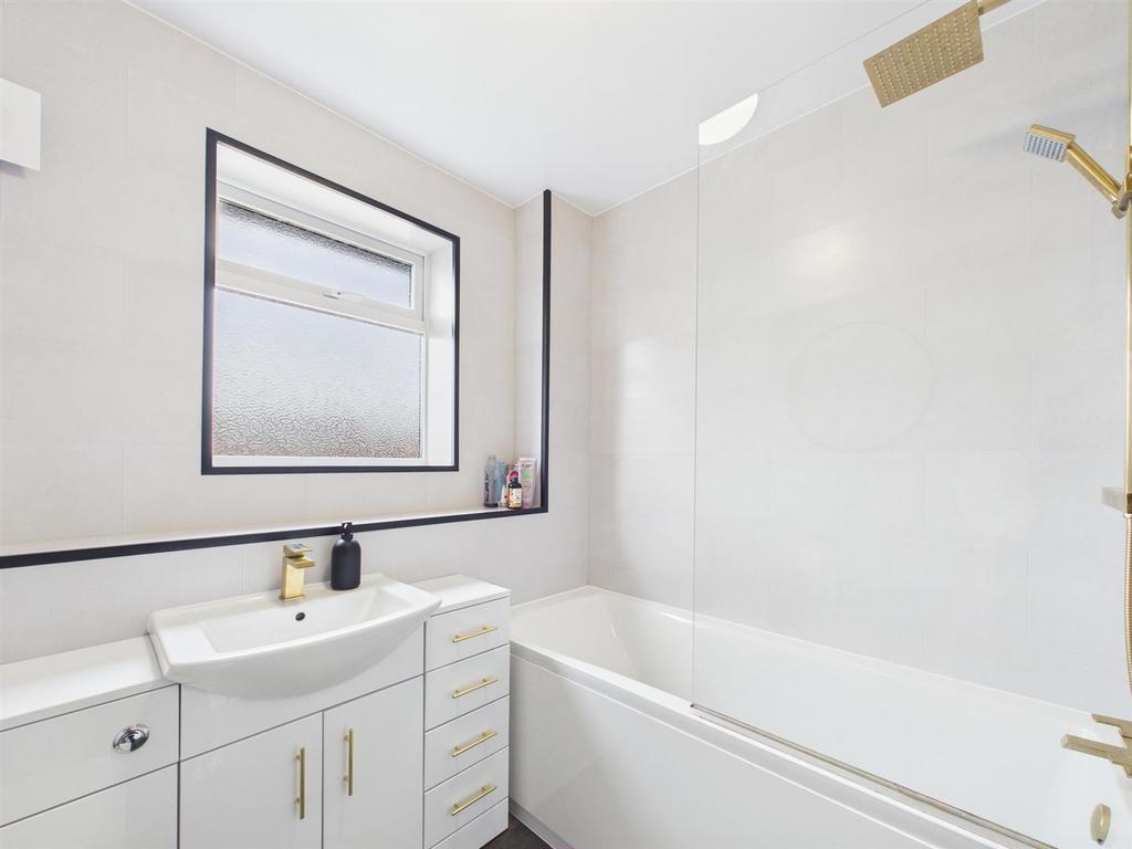 Bath 1.jpg