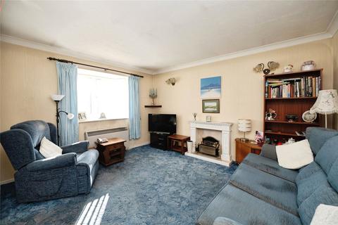 2 bedroom apartment for sale, Fernleigh Court, Romford RM7