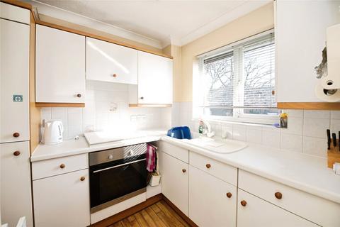 2 bedroom apartment for sale, Fernleigh Court, Romford RM7