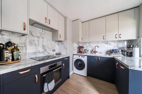 2 bedroom apartment for sale, Church Hill Road, Surbiton