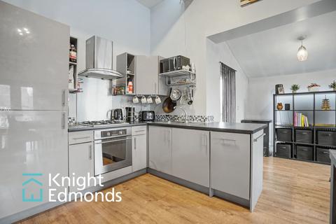 2 bedroom flat for sale, Knightrider Street, Bluecoats Yard Knightrider Street, ME15