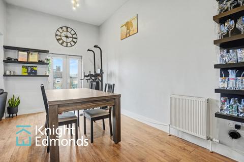 2 bedroom flat for sale, Knightrider Street, Bluecoats Yard Knightrider Street, ME15
