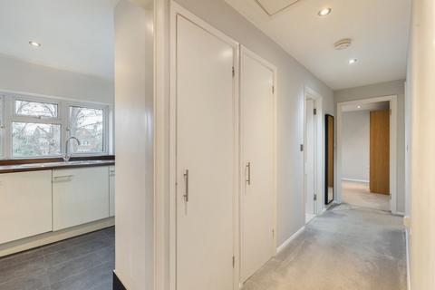 2 bedroom flat for sale, Virginia Water, Surrey