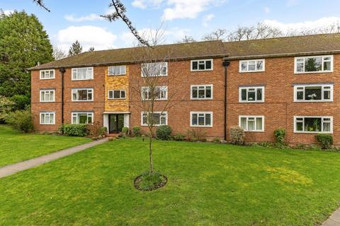 2 bedroom flat for sale, Virginia Water, Surrey