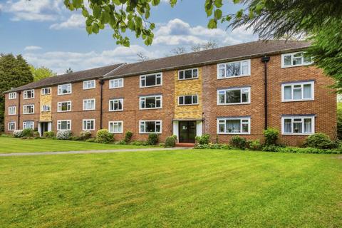 2 bedroom flat for sale, Virginia Water, Surrey