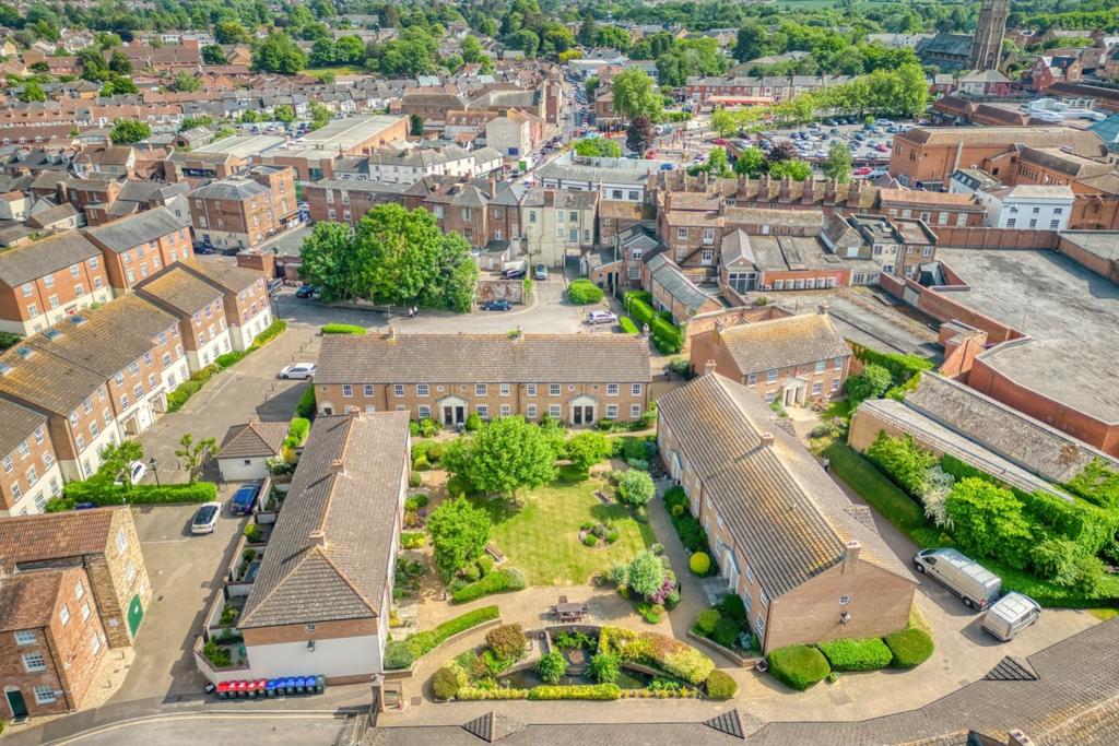 Lrg Ewemove Taunton - Eastgate Gardens (1)