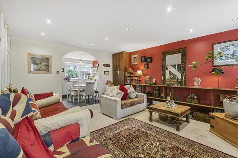 undefined, Woodville Road, Richmond TW10