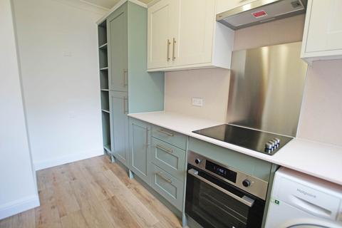 2 bedroom flat for sale, Wilmington Square, Eastbourne, BN21 4DX
