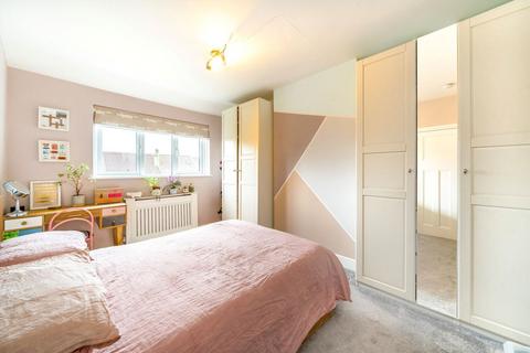 4 bedroom terraced house for sale, Eardley Road, London SW16