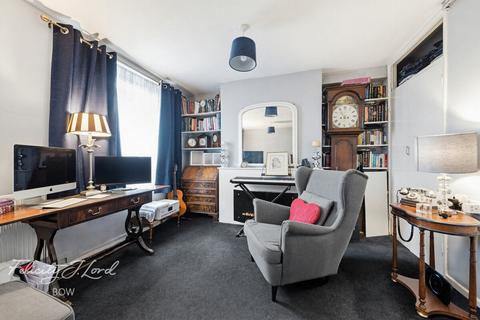 1 bedroom flat for sale, Devons Road, London