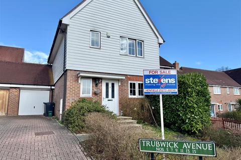 3 bedroom house for sale, Trubwick Avenue, Bolnore Village, Haywards Heath
