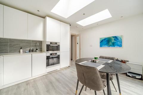3 bedroom end of terrace house for sale, Camberley,  Surrey,  GU15