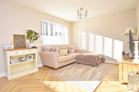 3 bedroom house for sale, Tennyson Avenue, Harrogate, HG1