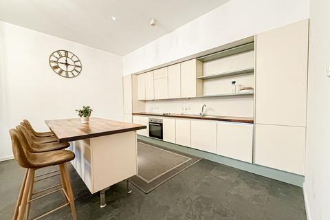 2 bedroom flat for sale, Cheapside, Cable House, L2