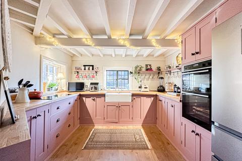undefined, The Village, Burton, CH64