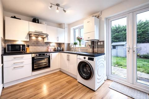 2 bedroom detached house for sale, Summerfield Drive, Sleaford, Lincolnshire, NG34