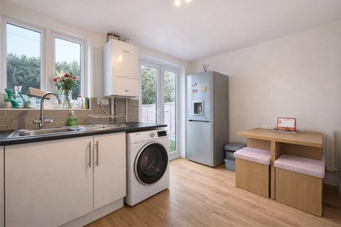 2 bedroom detached house for sale, Summerfield Drive, Sleaford, Lincolnshire, NG34