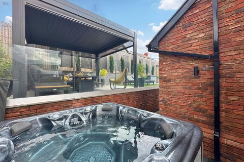 undefined, Thurstaston Road, Heswall, CH60