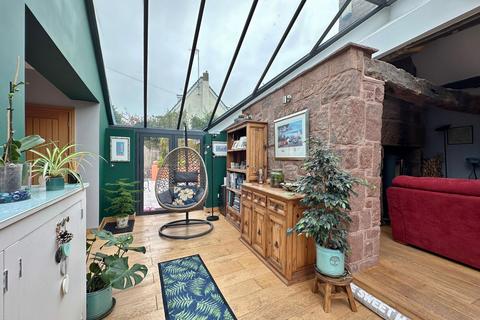 undefined, Victoria Road, Little Neston, CH64