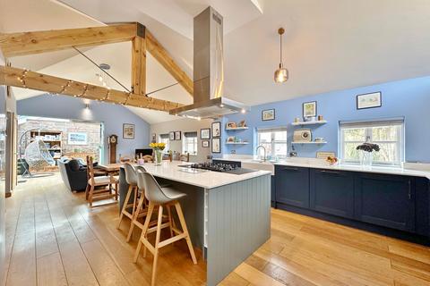 undefined, Victoria Road, Little Neston, CH64