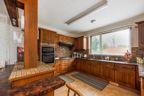 5 bedroom detached house for sale, PORTSMOUTH ROAD, HORNDEAN