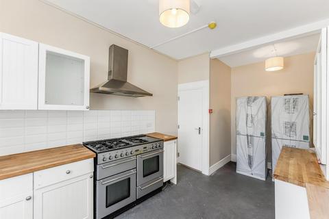 undefined, High Road, Woodford Green