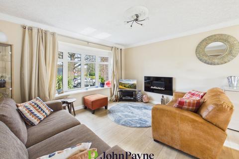 3 bedroom semi-detached house for sale, Hexworthy Avenue, Styvechale Grange, Coventry, CV3