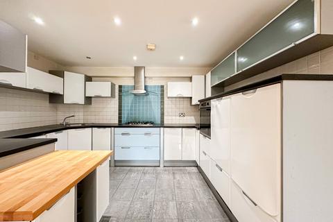 3 bedroom flat for sale, Parkfield Road, Aigburth, L17