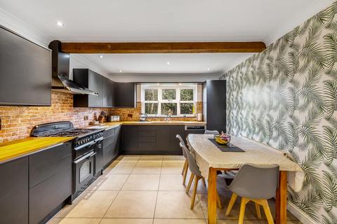 4 bedroom detached house for sale, Station Road, Surfleet,