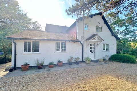 2 bedroom detached house for sale, Broad Lane, Heswall, CH60