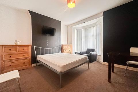 6 bedroom terraced house for sale, Sheil Road, Liverpool, L6