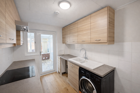 undefined, Holland Way, Newport Pagnell, MK16