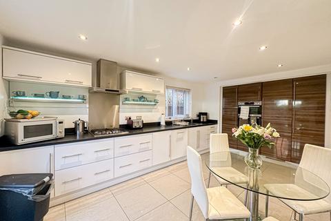 4 bedroom detached house for sale, Casbah Close, Liverpool, L12