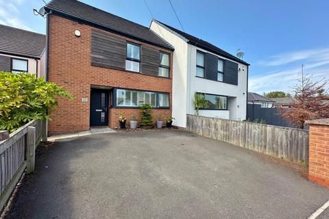 Seven Acres Lane, Wirral, CH61