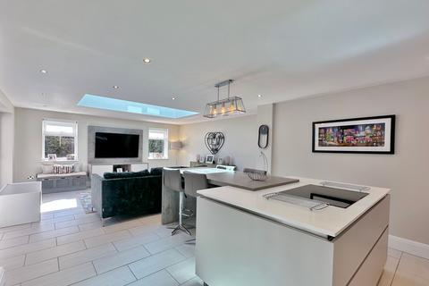 4 bedroom house for sale, Aston Close, Prenton, CH43