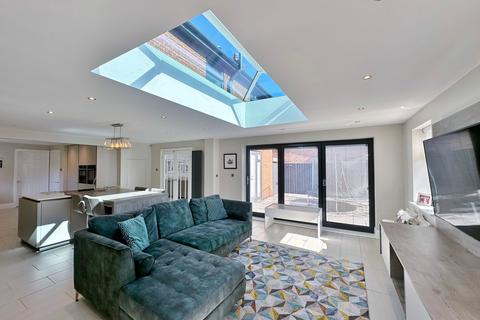 4 bedroom house for sale, Aston Close, Prenton, CH43
