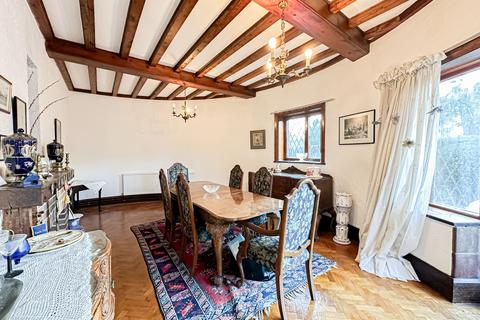 4 bedroom detached house for sale, Chenotrie Gardens, Prenton, CH43