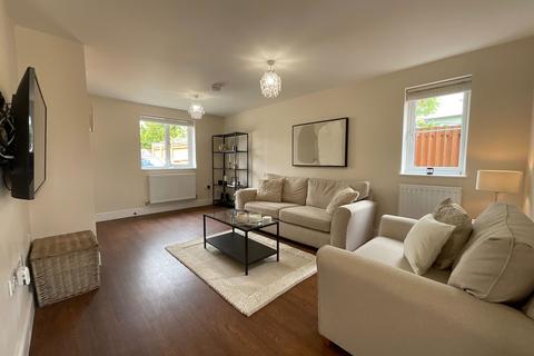 undefined, Valentine Lane, Desborough NN14