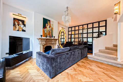 undefined, Hadassah Grove, Liverpool, L17