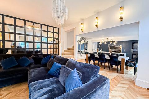 undefined, Hadassah Grove, Liverpool, L17