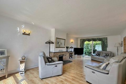 undefined, Strathallan Close, Wirral, CH60
