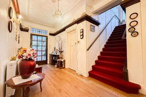undefined, Queens Drive, Wavertree, L15
