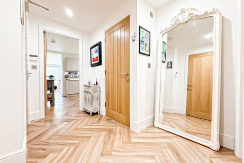 2 bedroom apartment for sale, Moorcroft Road, Liverpool, L18