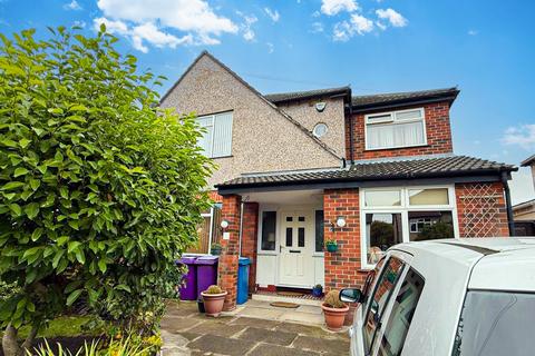 Elder Gardens, Liverpool, L19