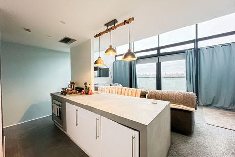 undefined, Shaw Street, The Collegiate, L6