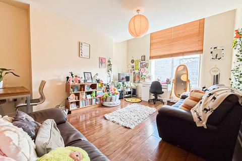 2 bedroom flat for sale, Sir Thomas Street, Liverpool, L1