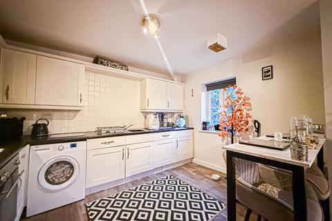 2 bedroom flat for sale, Woodsome Park, Woolton, L25