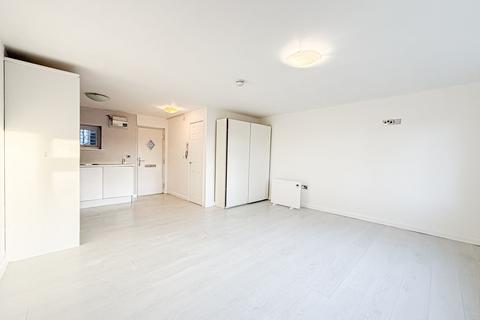 1 bedroom flat for sale, West Oakhill Park, Liverpool, L13